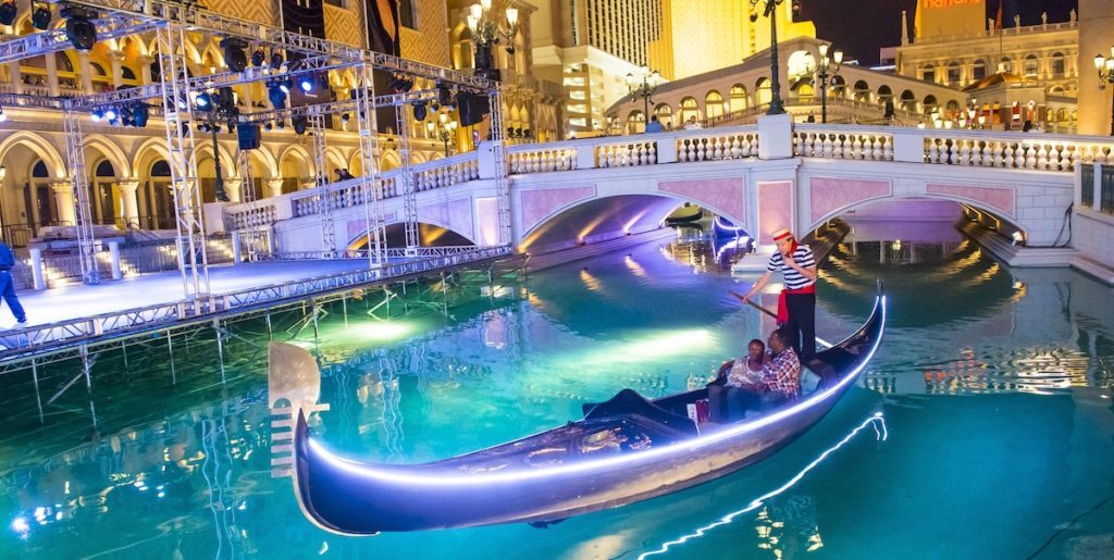 6-romantic-things-for-couples-to-do-in-las-vegas